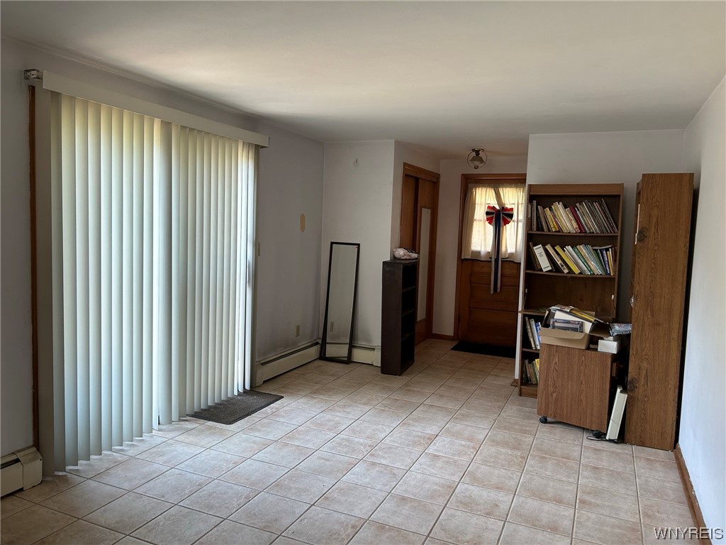 6516 Ralph Court Niagara, NY 14304 - Photo 4 of 16