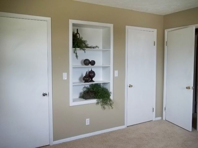 306 North Ellis Road Muncie, IN 47303 - Photo 3 of 12 Gallery Image 3