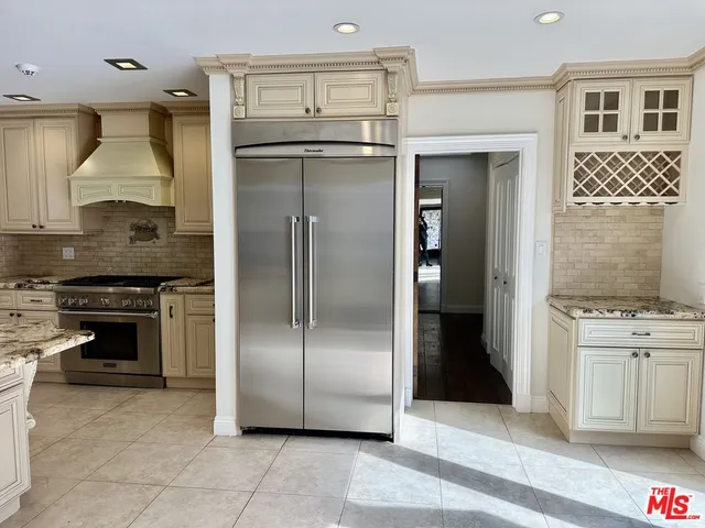 $9,990 | 128 South Swall Drive, Beverly Hills, CA 90211