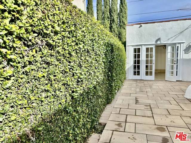 $9,990 | 128 South Swall Drive, Beverly Hills, CA 90211