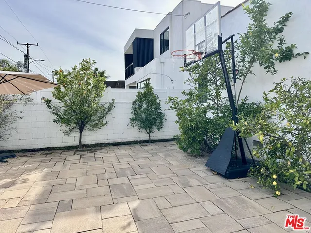 $9,990 | 128 South Swall Drive, Beverly Hills, CA 90211