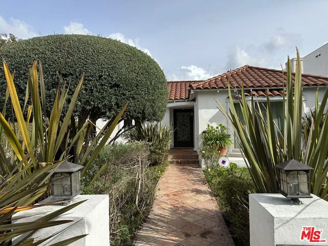 $9,990 | 128 South Swall Drive, Beverly Hills, CA 90211