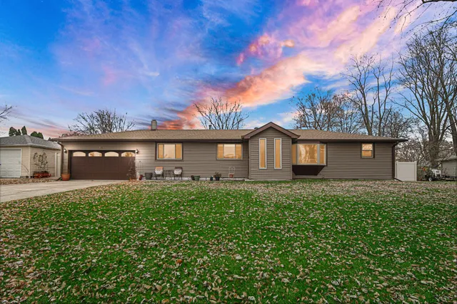 a view of a house with a big yard