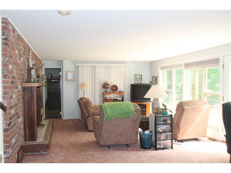 10195 Grubbs Road Wexford, PA 15090 - Photo 10 of 23 Family Room.