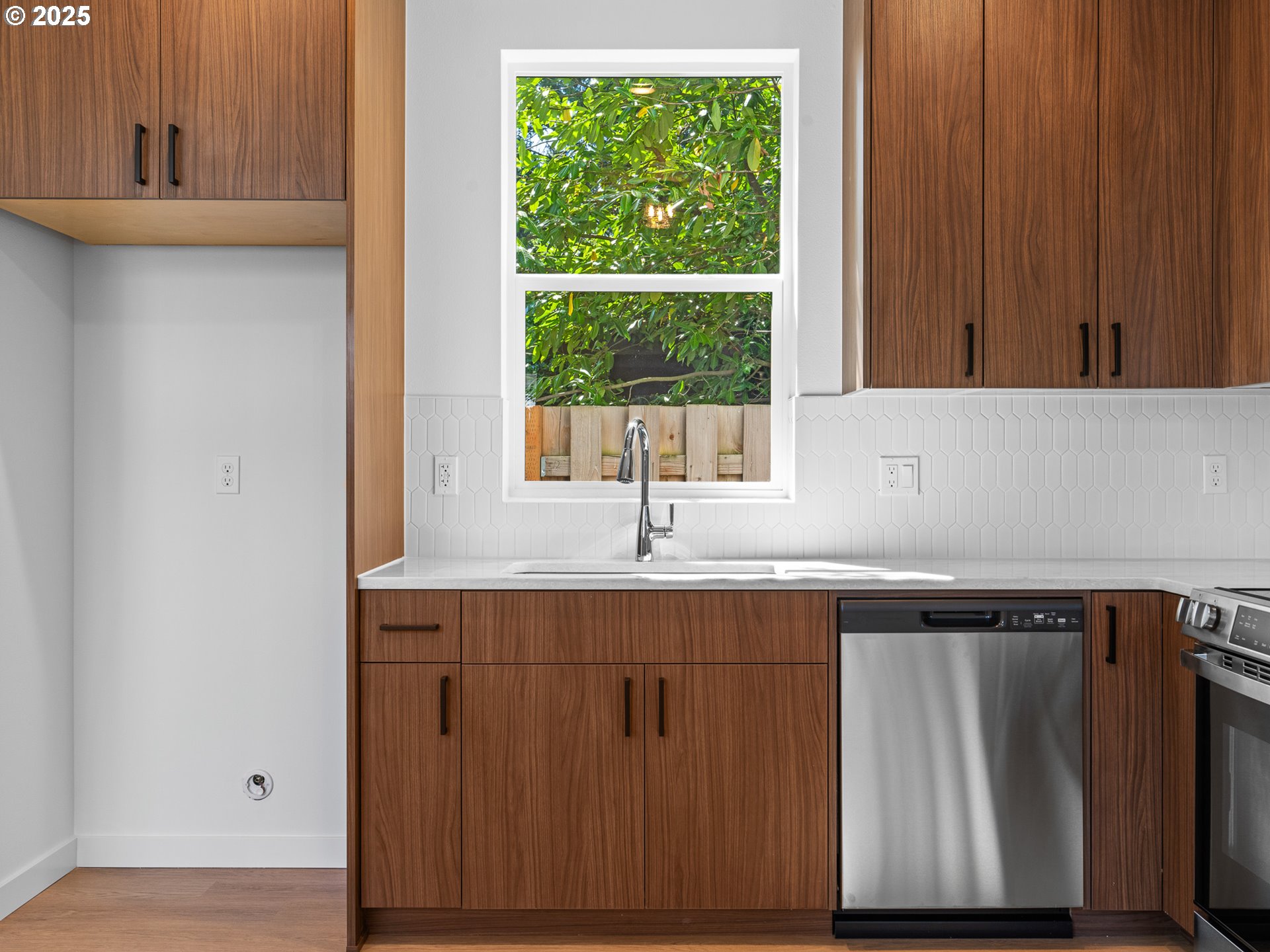 5305 Southeast Malden Street, Unit 2 Portland, OR 97206 - Photo 7 of 17