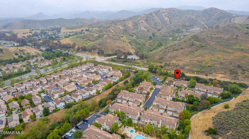 580 Fenwick Way, Unit C Simi Valley, CA 93065 - Photo 36 of 39 an aerial view of multiple house