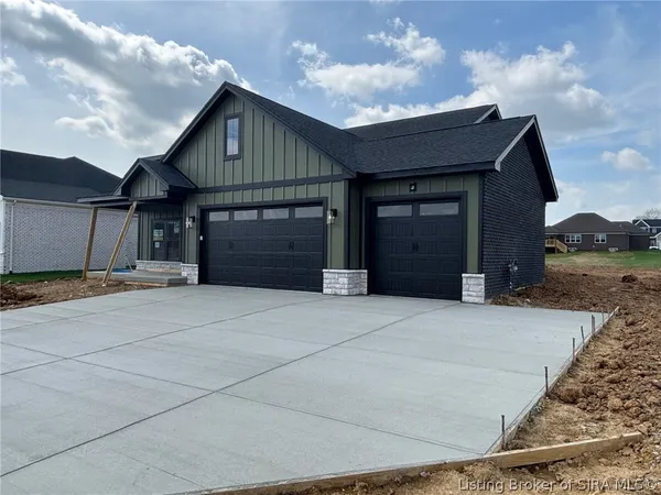 $489,900 | 7204 Stirling Drive, Unit 551, Charlestown, IN 47111