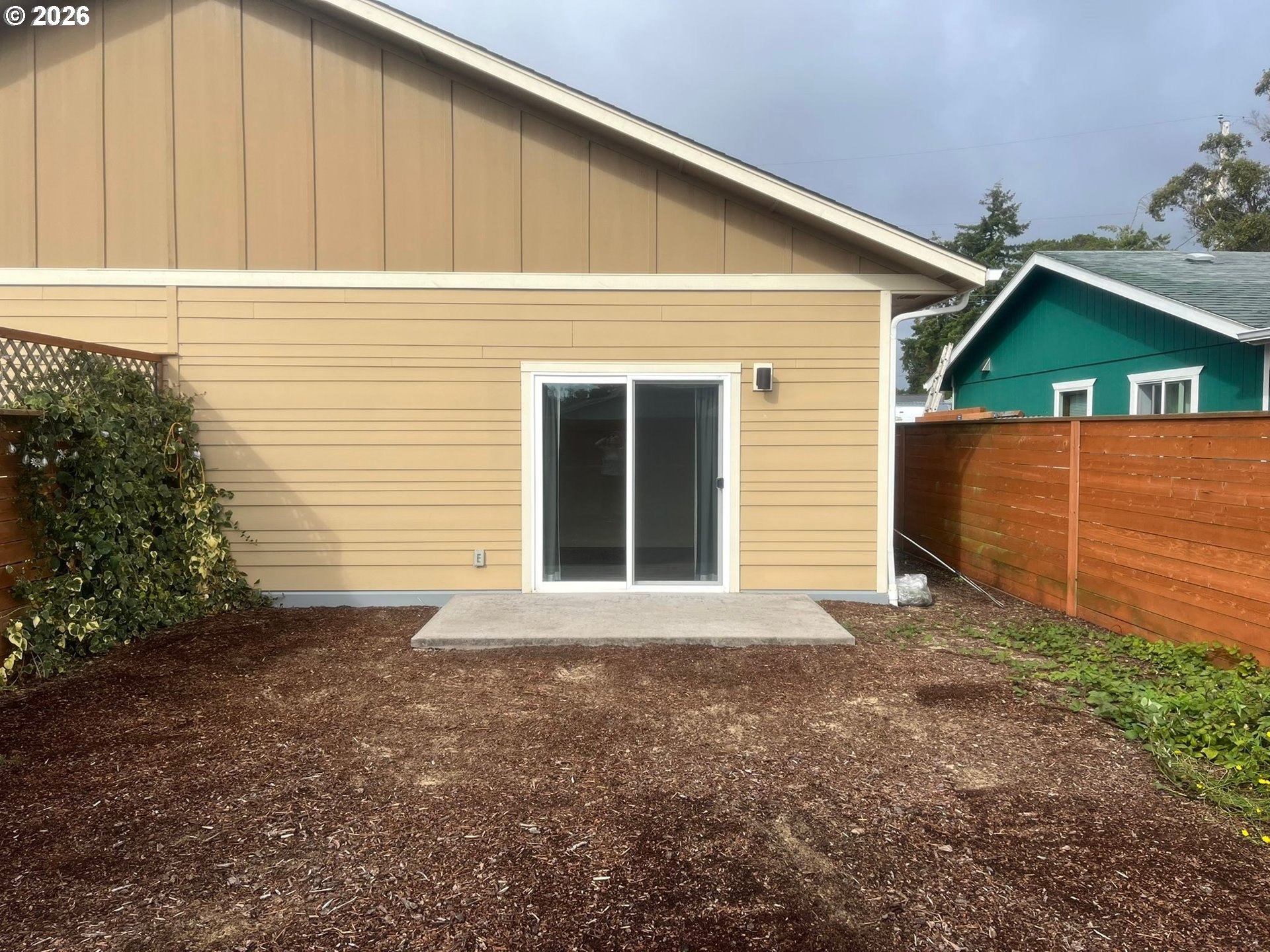 1640 19th Street Florence, OR 97439 - Photo 23 of 25 Backyard
