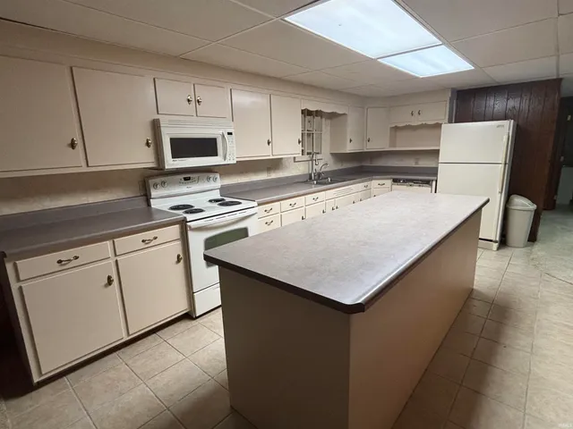 $495,000 | 4162 Highway 124, Bluffton, IN 46714