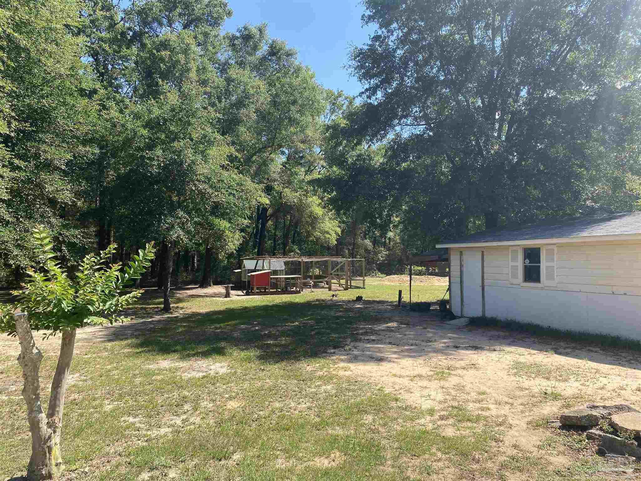 5847 Hamilton Bridge Road Milton, FL 32570 - Photo 7 of 22