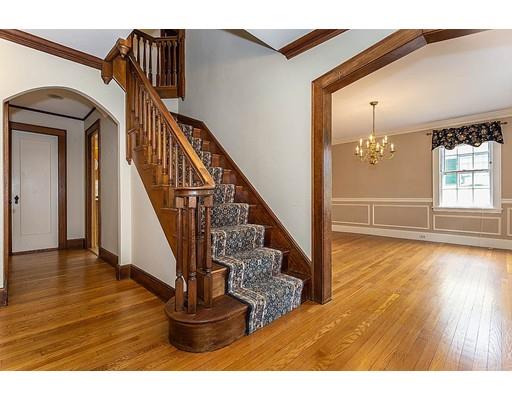98 Douglas Road Belmont, MA 02478 - Photo 8 of 32