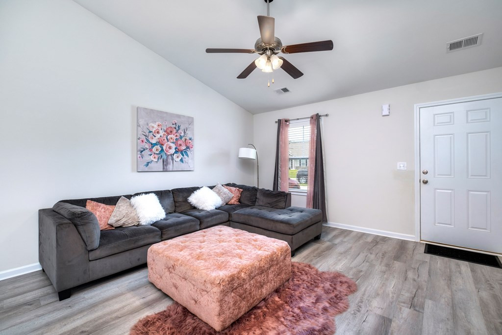 437 Conifer Street Sumter, SC 29154 - Photo 4 of 21 Gallery Image 4