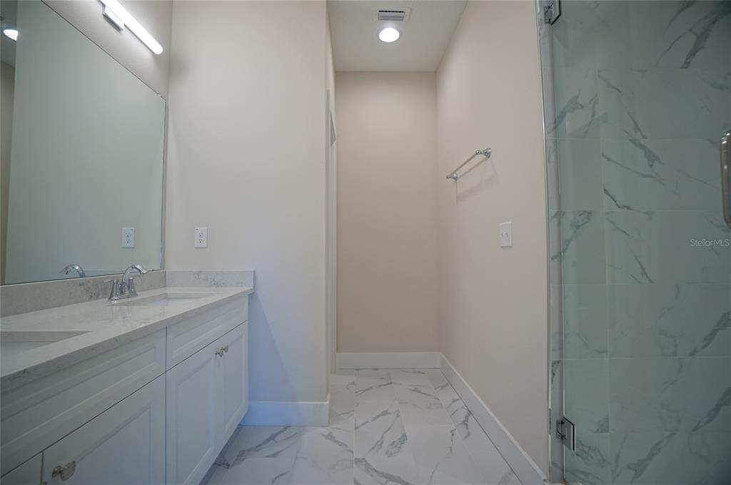 3124 West Azeele Street, Unit 4 Tampa, FL 33609 - Photo 29 of 37