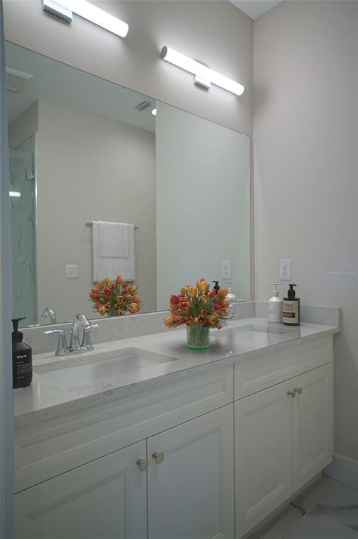 3124 West Azeele Street, Unit 4 Tampa, FL 33609 - Photo 9 of 37