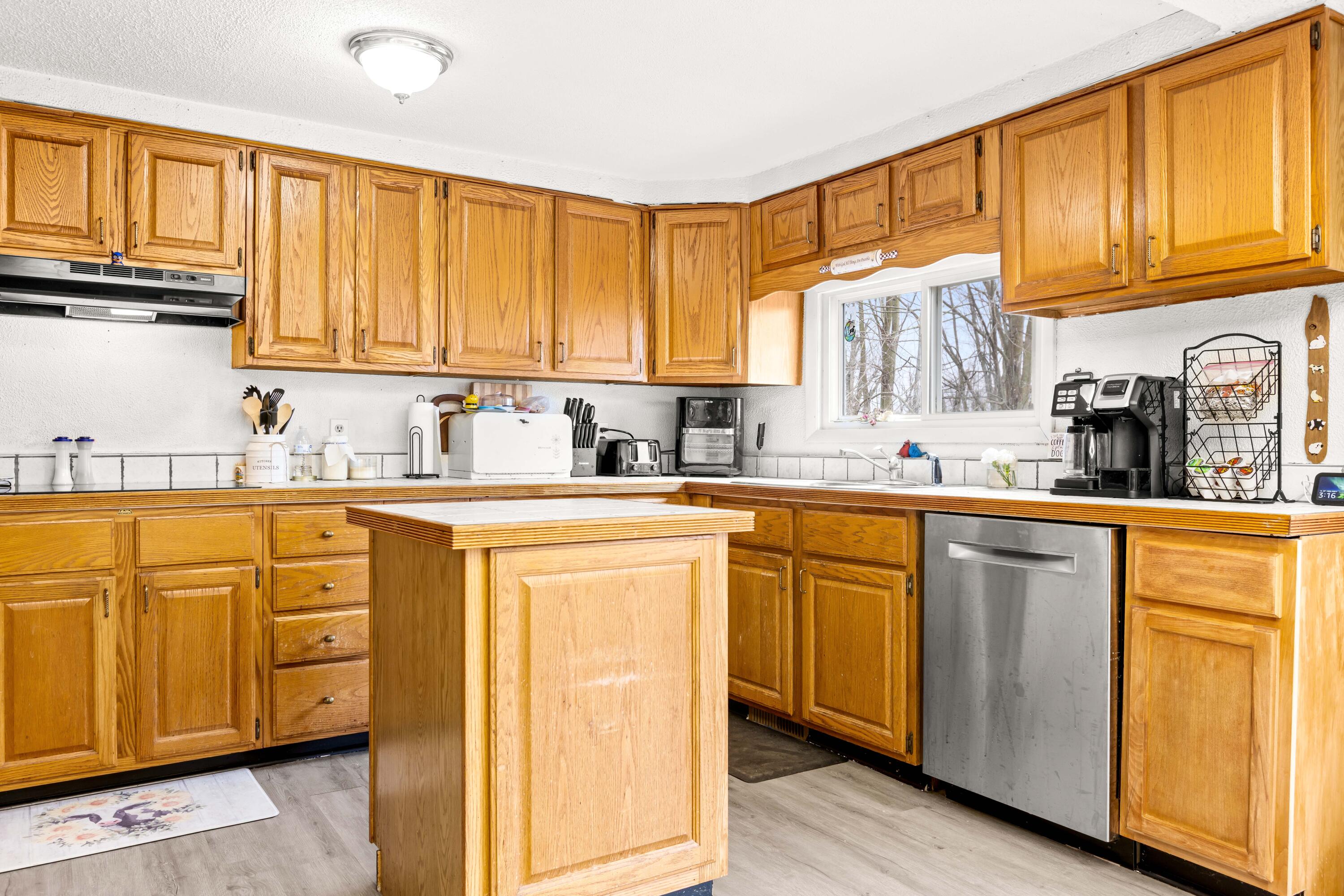 2471 Bankers Road Hillsdale, MI 49242 - Photo 11 of 49 _P7A9813_E