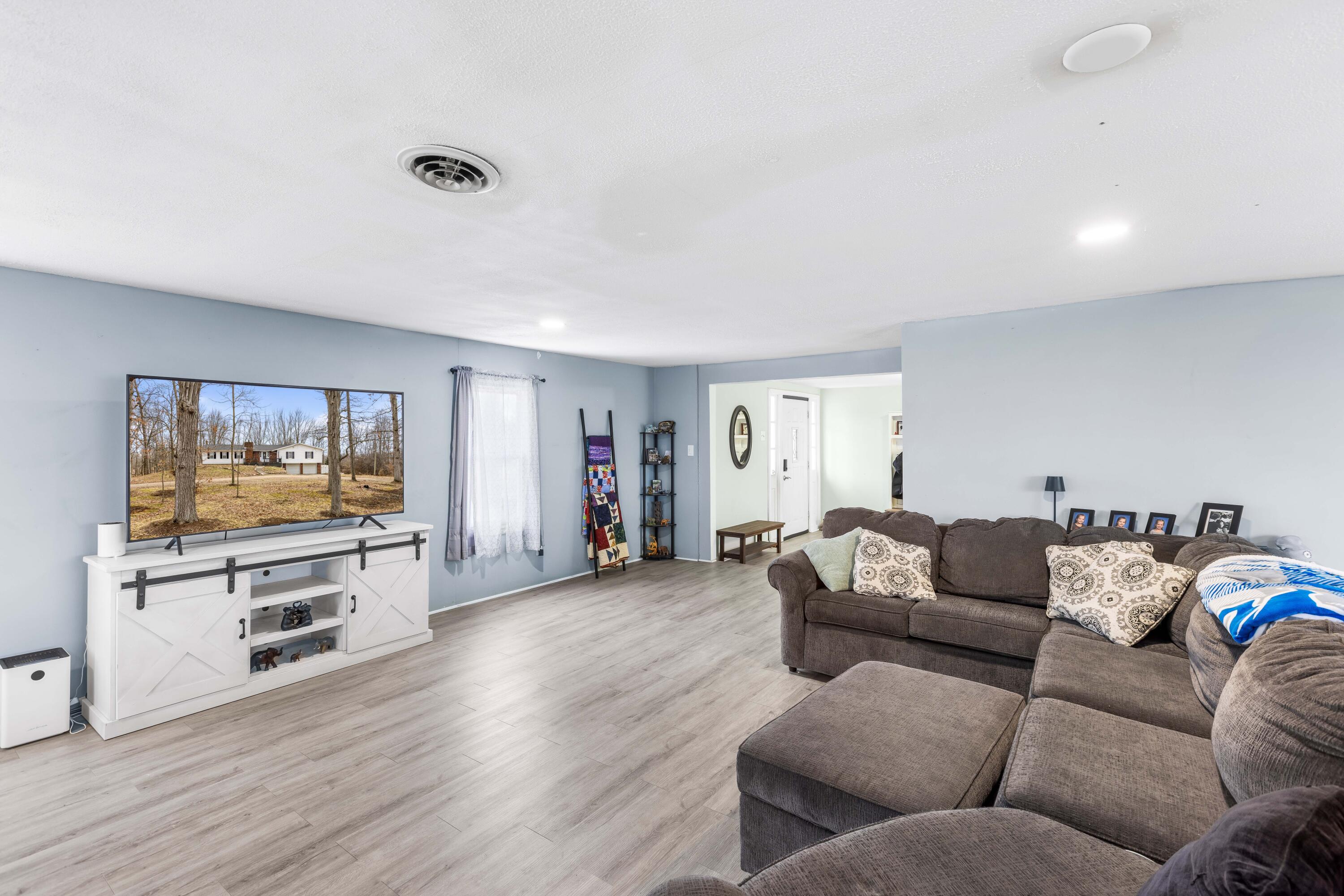 2471 Bankers Road Hillsdale, MI 49242 - Photo 20 of 49 _P7A9873_E