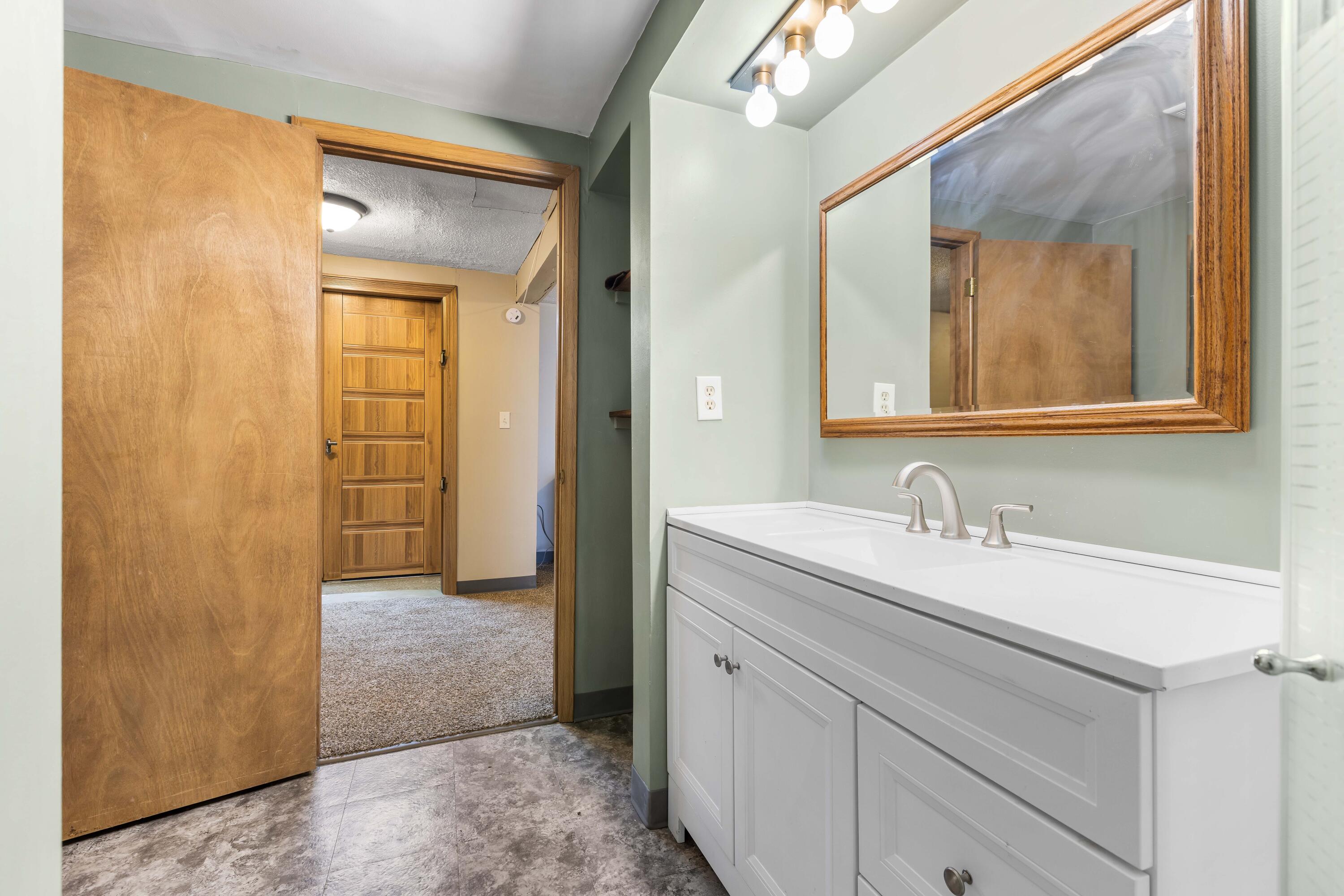 2471 Bankers Road Hillsdale, MI 49242 - Photo 27 of 49 _P7A9908_E