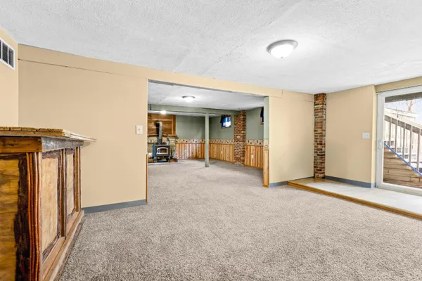 $259,000 | 2471 Bankers Road, Hillsdale, MI 49242