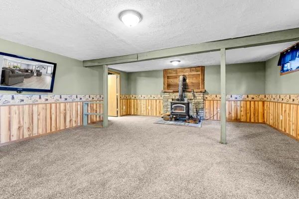 $259,000 | 2471 Bankers Road, Hillsdale, MI 49242