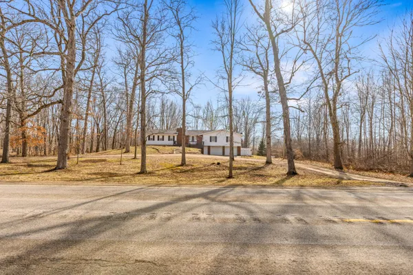 $259,000 | 2471 Bankers Road, Hillsdale, MI 49242