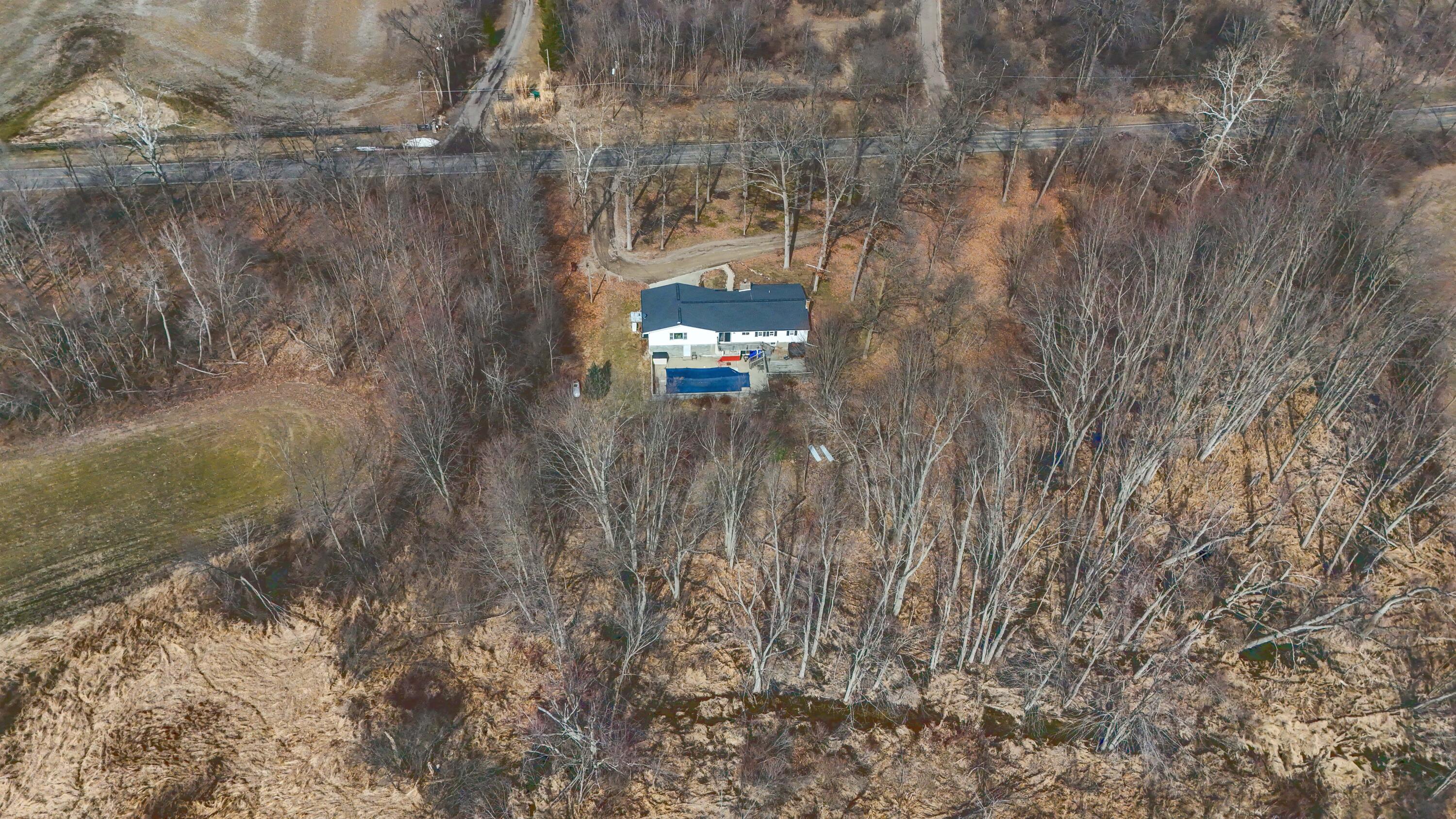 2471 Bankers Road Hillsdale, MI 49242 - Photo 37 of 49 DJI_20260304135606_0103_E