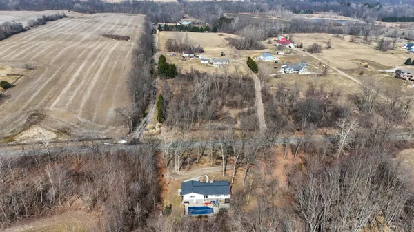 $259,000 | 2471 Bankers Road, Hillsdale, MI 49242