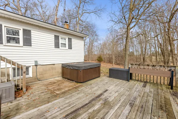 $259,000 | 2471 Bankers Road, Hillsdale, MI 49242