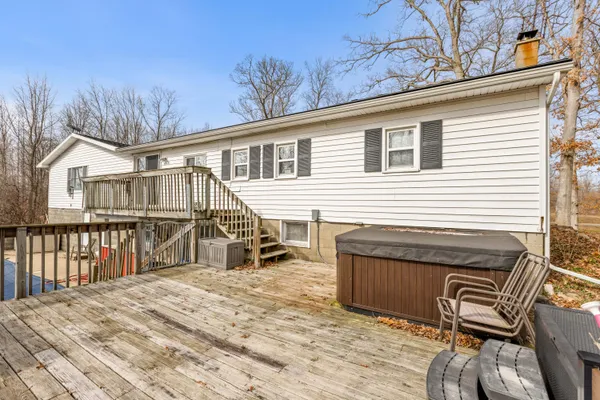$259,000 | 2471 Bankers Road, Hillsdale, MI 49242