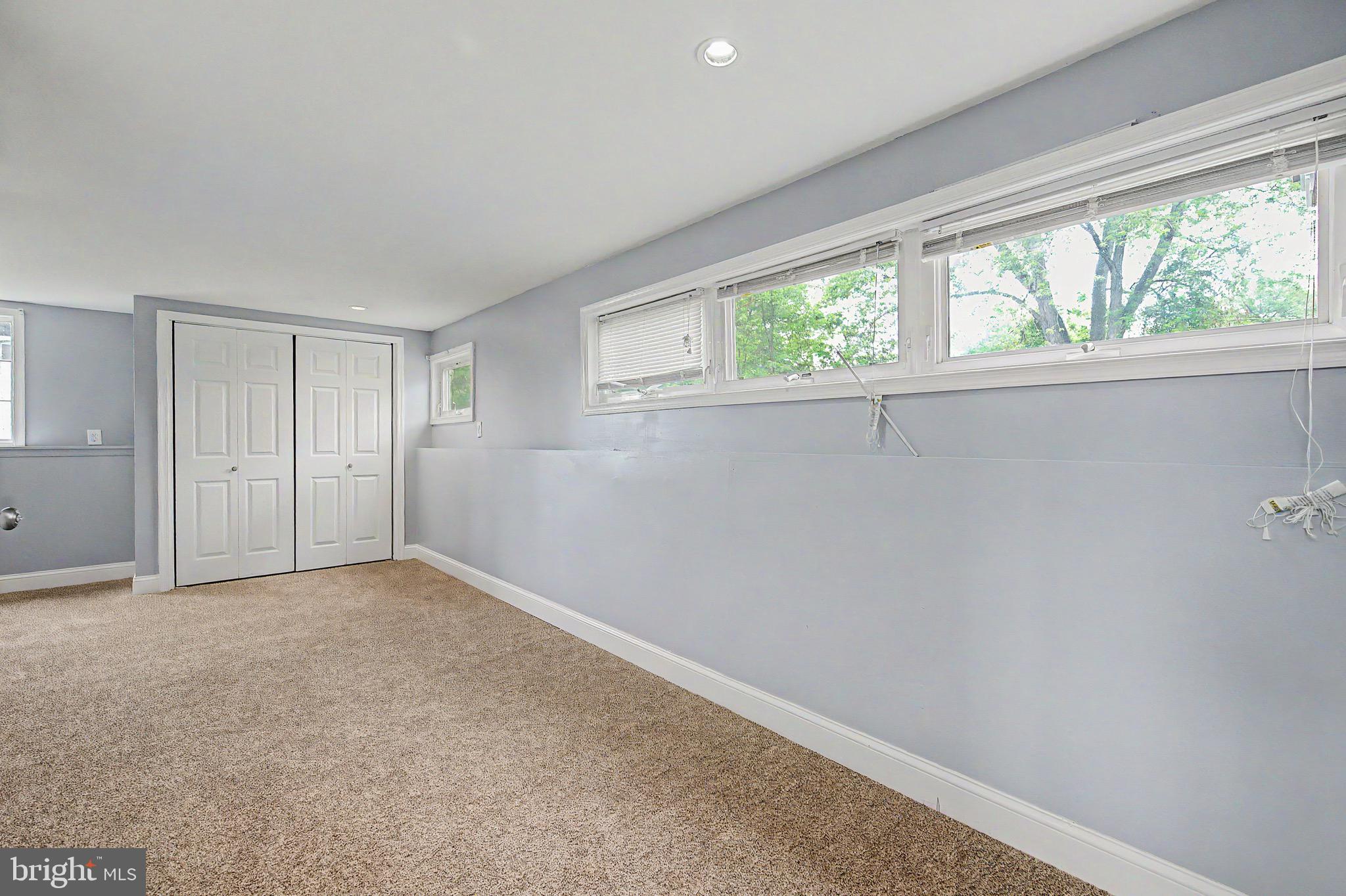 16 Malvern Road Newark, DE 19713 - Photo 24 of 35 an empty room with a window