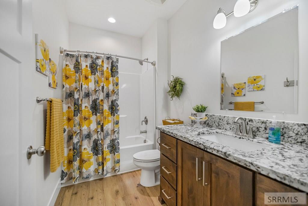 171 Dakota Avenue Rigby, ID 83442 - Photo 19 of 35 guest bath