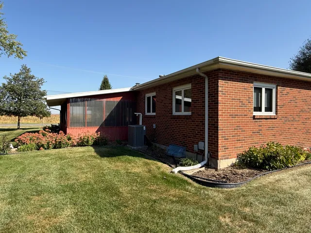 $284,900 | 5514 South Forester Drive, Rochelle, IL 61068