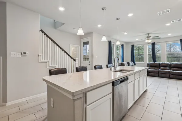 $299,000 | 7333 Hinsdale Drive, Pasadena, TX 77505