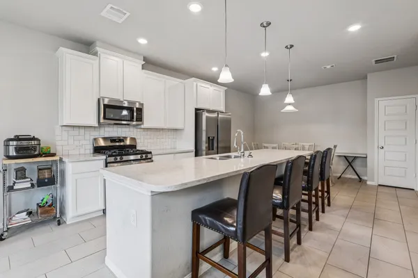 $299,000 | 7333 Hinsdale Drive, Pasadena, TX 77505