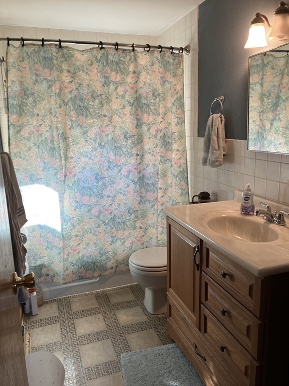 10 Upland Road Holyoke, MA 01040 - Photo 10 of 13 Gallery Image 10