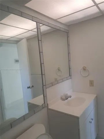 $1,850 | 8225 Sunrise Lakes Boulevard, Unit 309, Sunrise, FL 33322