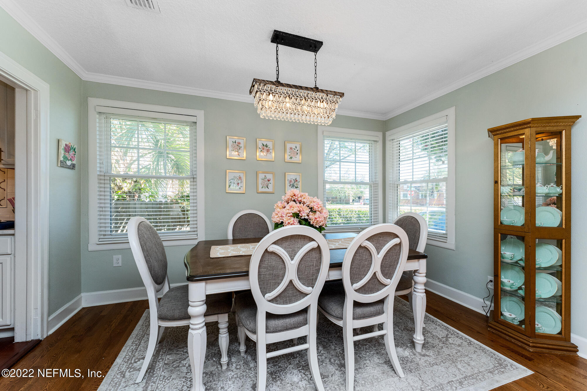 2112 Larchmont Road Jacksonville, FL 32207 - Photo 10 of 32 Dinning Room
