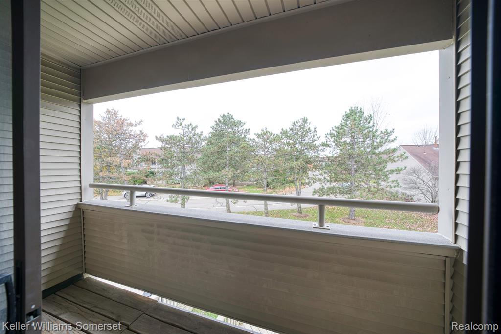 655 Glasgow Court Rochester Hills, MI 48307 - Photo 20 of 27