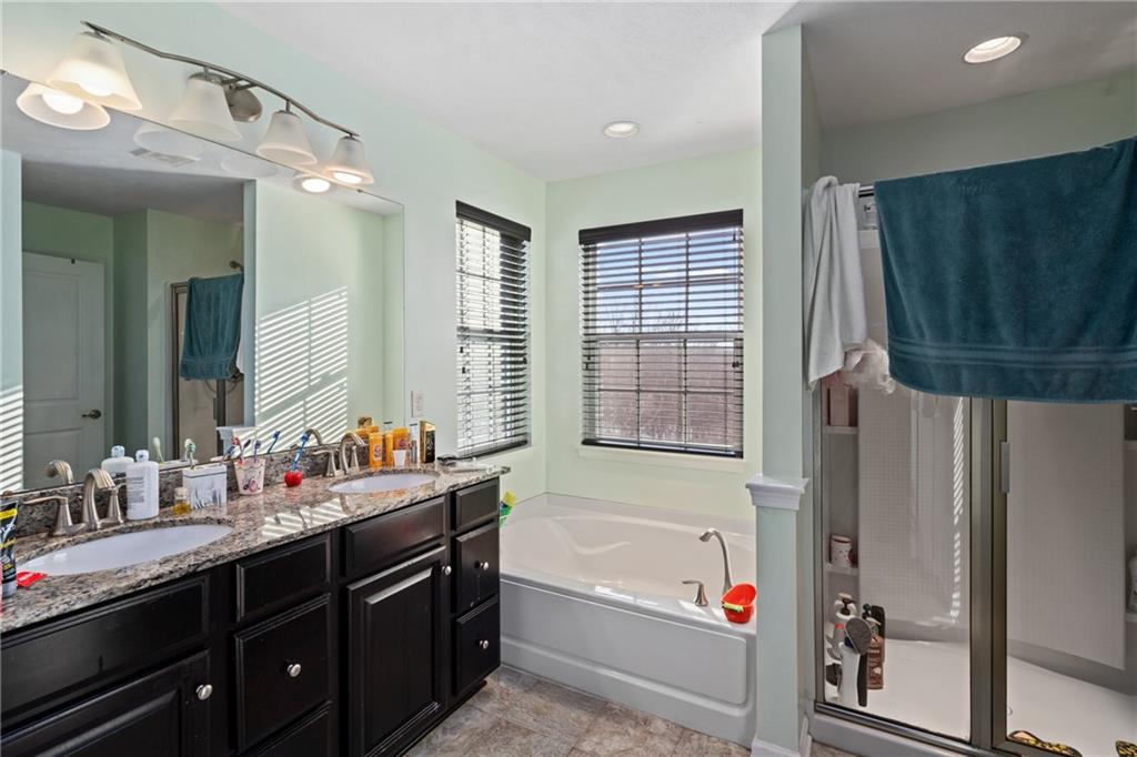 224 Foxwood Road Coraopolis, PA 15108 - Photo 11 of 34