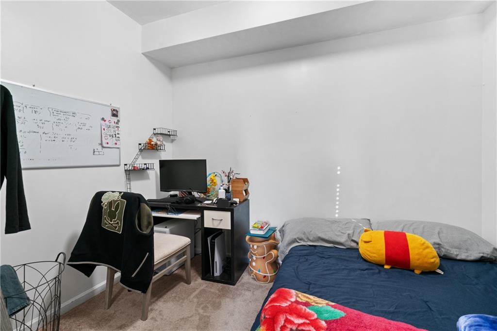 224 Foxwood Road Coraopolis, PA 15108 - Photo 17 of 34