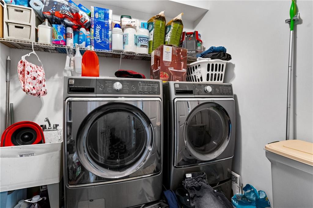 224 Foxwood Road Coraopolis, PA 15108 - Photo 19 of 34