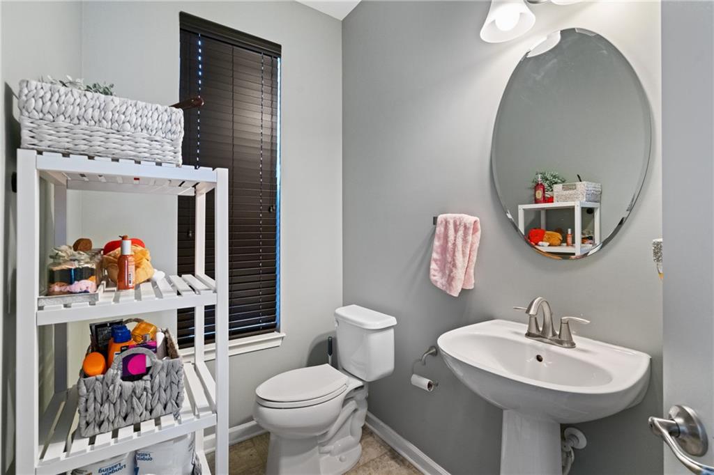 224 Foxwood Road Coraopolis, PA 15108 - Photo 20 of 34