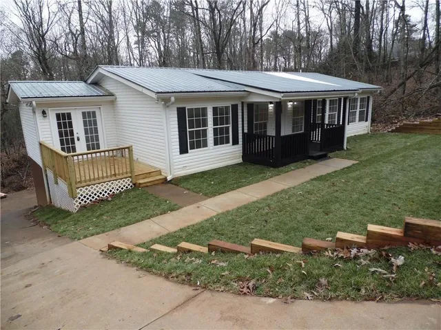 $440,000 | 242 Hooper Road, Cleveland, GA 30528