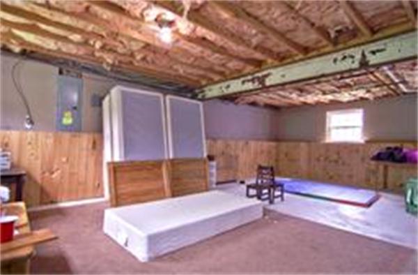 54 McIntyre Road Oxford, MA 01537 - Photo 16 of 21 Gallery Image 16