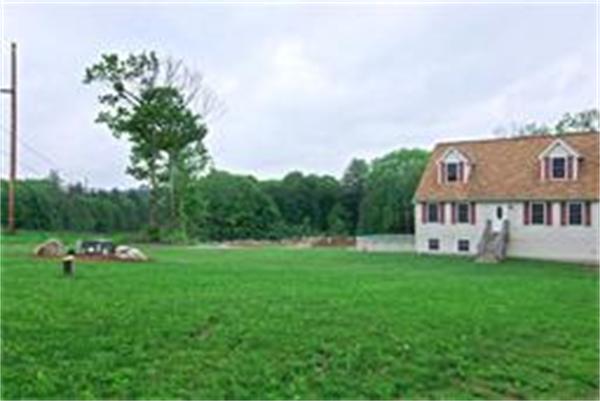 54 McIntyre Road Oxford, MA 01537 - Photo 2 of 21 Gallery Image 2