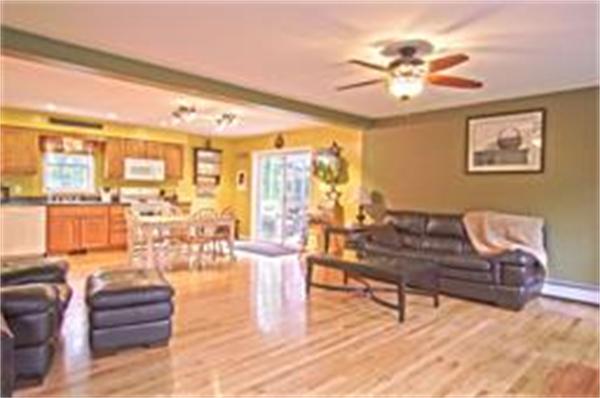 54 McIntyre Road Oxford, MA 01537 - Photo 4 of 21 Gallery Image 4