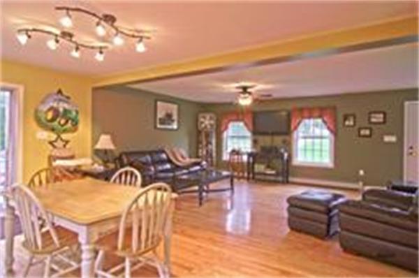 54 McIntyre Road Oxford, MA 01537 - Photo 5 of 21 Gallery Image 5