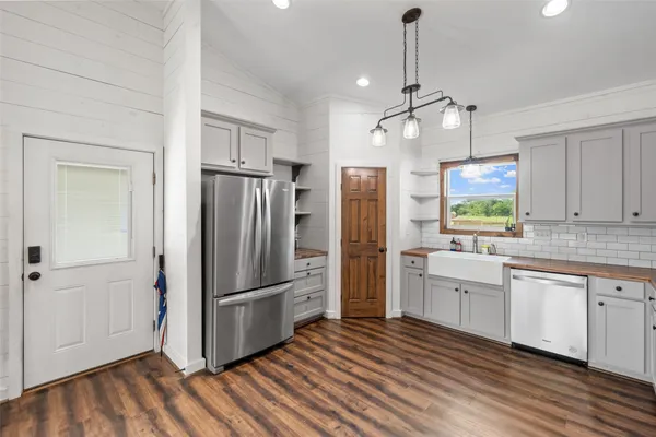 $740,000 | 1121 Pelican Road, Shepherd, TX 77371