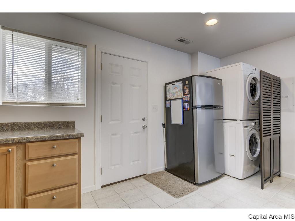 3345 Buckner Street Springfield, IL 62703 - Photo 16 of 32