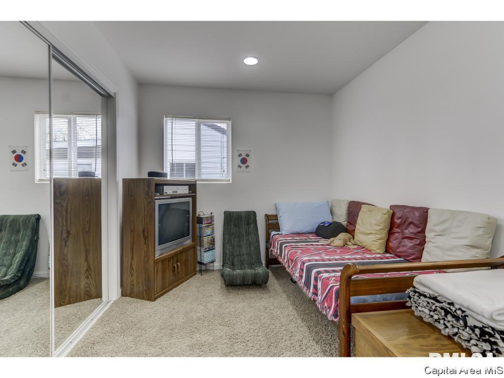 3345 Buckner Street Springfield, IL 62703 - Photo 20 of 32