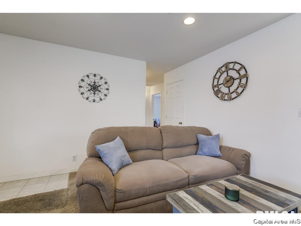 3345 Buckner Street Springfield, IL 62703 - Photo 6 of 32